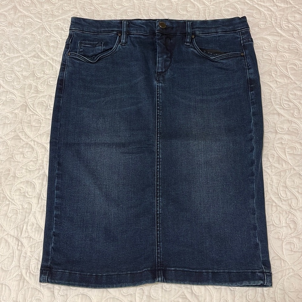 BLANK NYC faithful Denim MIDI Skirt